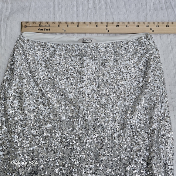 Avara Silver Sequin Maxi Skirt Size Xs - Picture 5 of 6